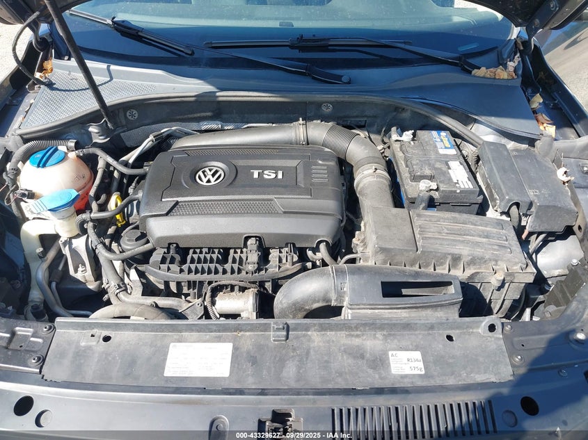 2014 VOLKSWAGEN PASSAT 1.8T SE - 1VWBS7A32EC072616