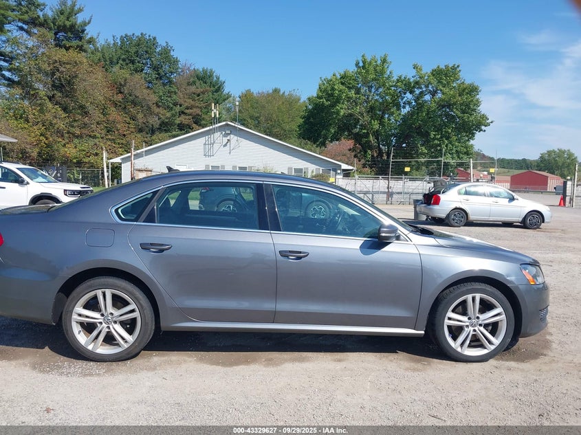 2014 VOLKSWAGEN PASSAT 1.8T SE - 1VWBS7A32EC072616