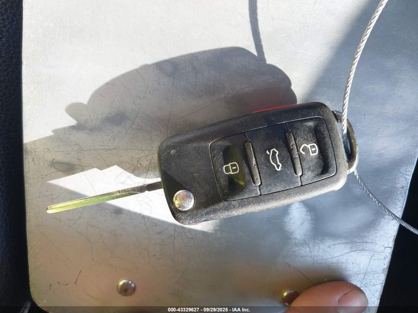 2014 VOLKSWAGEN PASSAT 1.8T SE - 1VWBS7A32EC072616