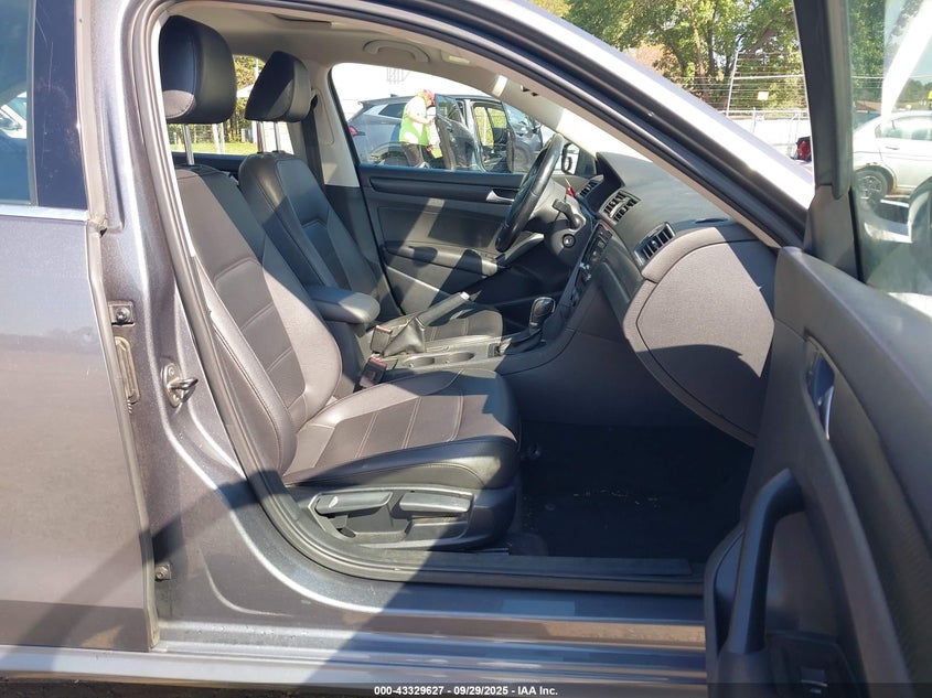 2014 VOLKSWAGEN PASSAT 1.8T SE - 1VWBS7A32EC072616