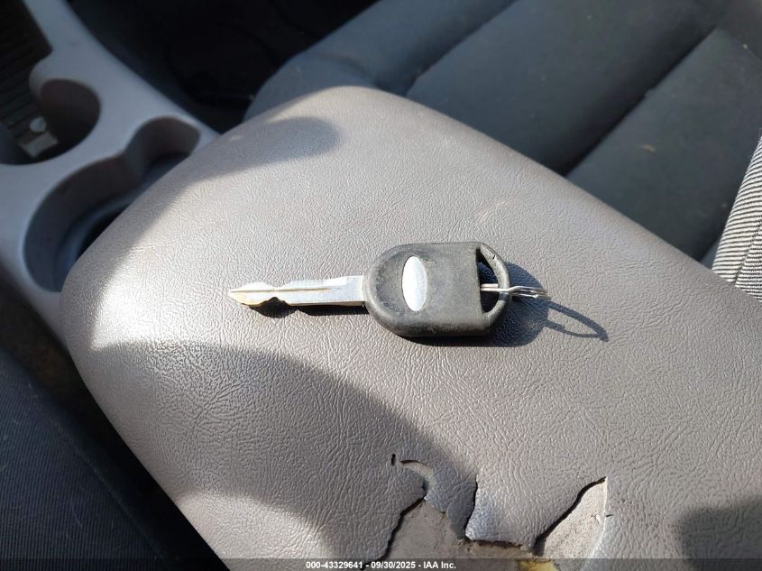 2001 Ford Explorer Sport VIN: 1FMYU70E01UC25830 Lot: 43329641