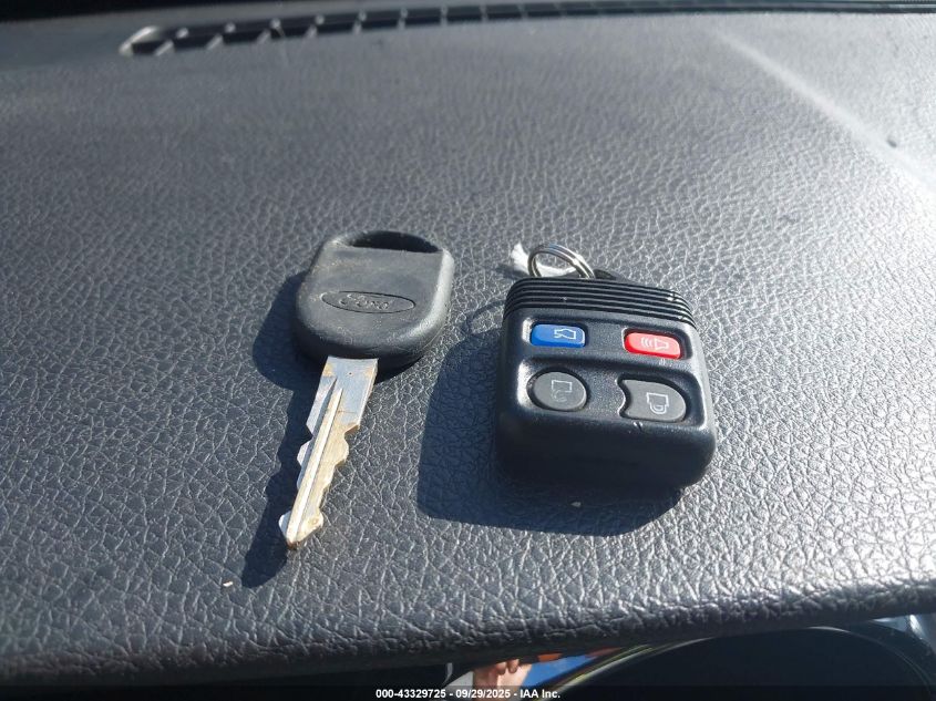 2005 Ford Mustang Gt Deluxe/Gt Premium VIN: 1ZVFT82H555183325 Lot: 43329725