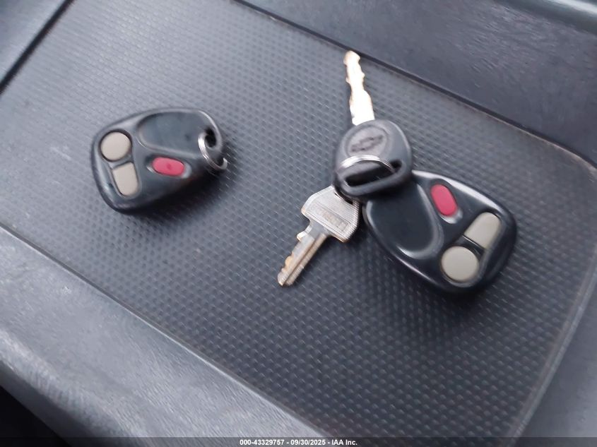 2002 Chevrolet Silverado 1500 Lt VIN: 2GCEK19T521183504 Lot: 43329757