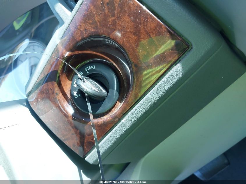 2009 Chrysler Town & Country Lx VIN: 2A8HR44E29R656086 Lot: 43329769