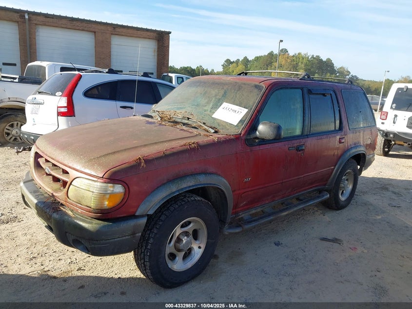 1FMZU73E61ZA70901 2001 FORD EXPLORER photo no. 2