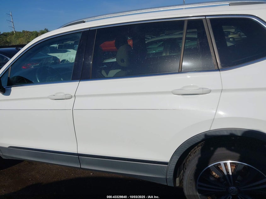2018 VOLKSWAGEN TIGUAN 2.0T SE/2.0T SEL 3VV3B7AX2JM016549
