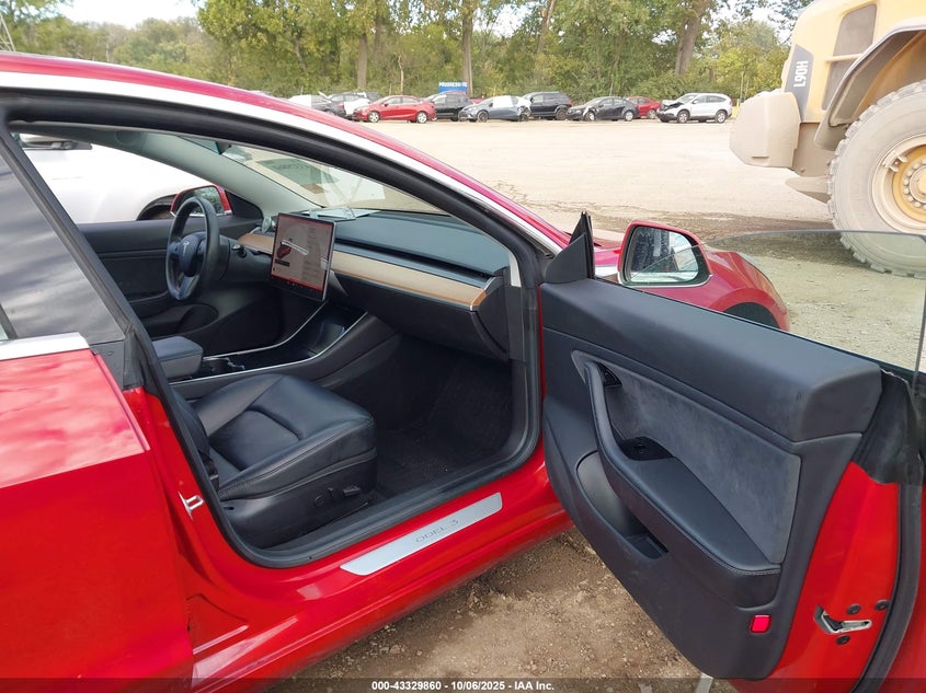 2019 Tesla Model 3 Long Range performance Red Lot 111043329860 Vin 5YJ3E1EB0KF210617
