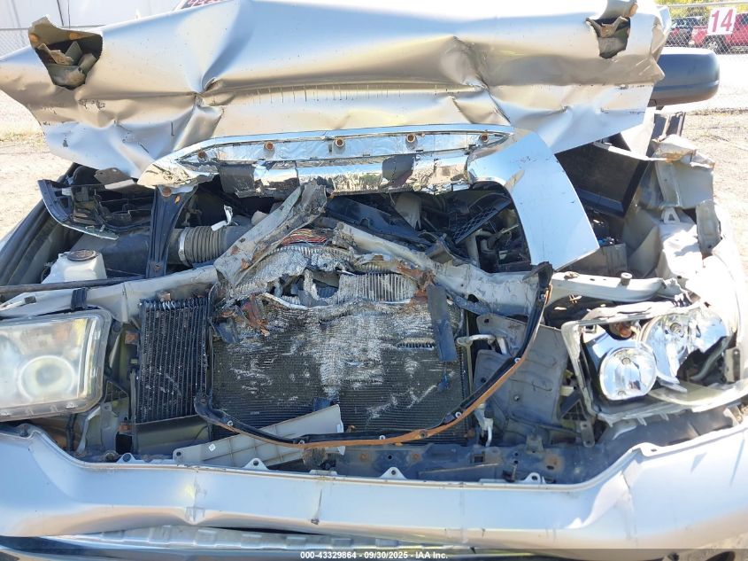 2008 Toyota Tundra Base 5.7L V8 VIN: 5TBBV54118S492193 Lot: 43329864