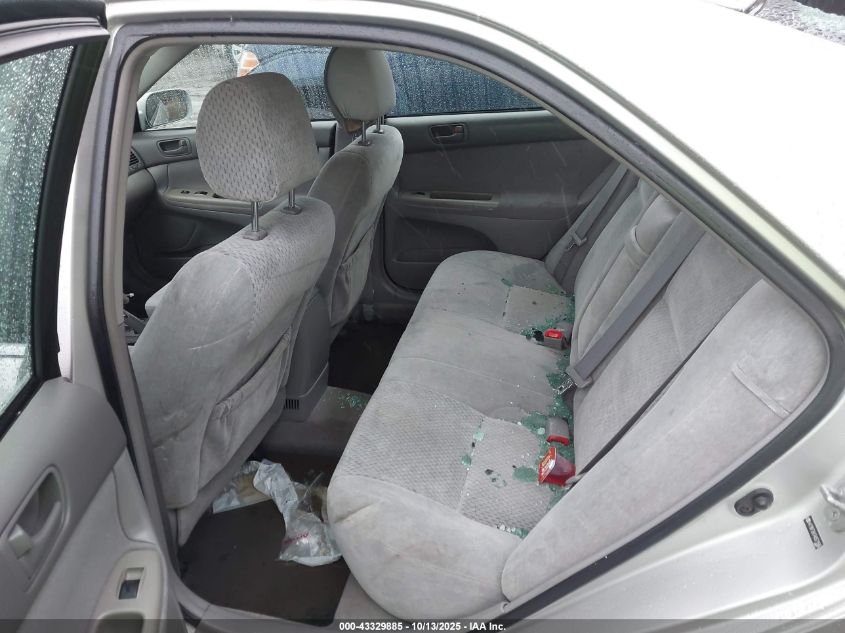 2004 Toyota Camry Le V6 VIN: 4T1BF32K74U571566 Lot: 43329885