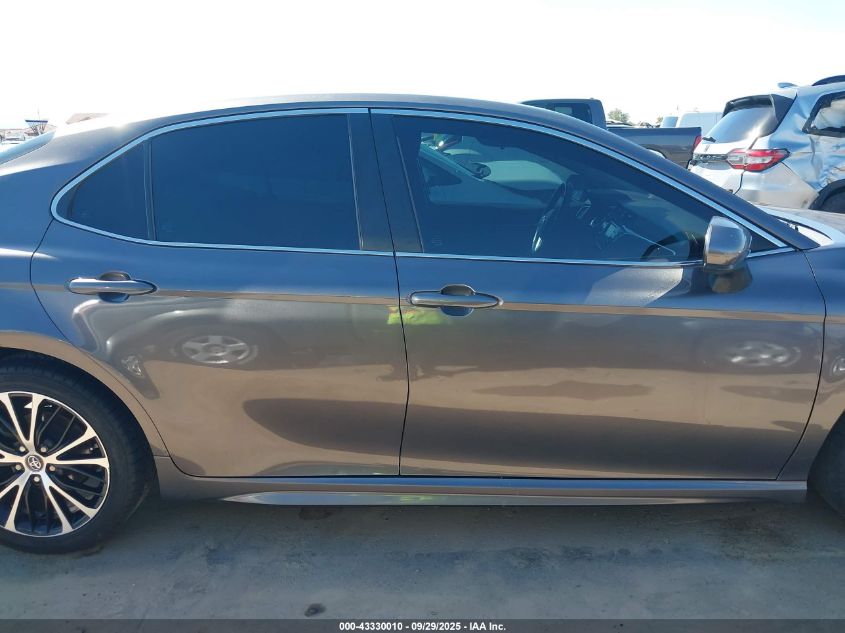 2018 Toyota Camry Se VIN: 4T1B11HK4JU141354 Lot: 43330010