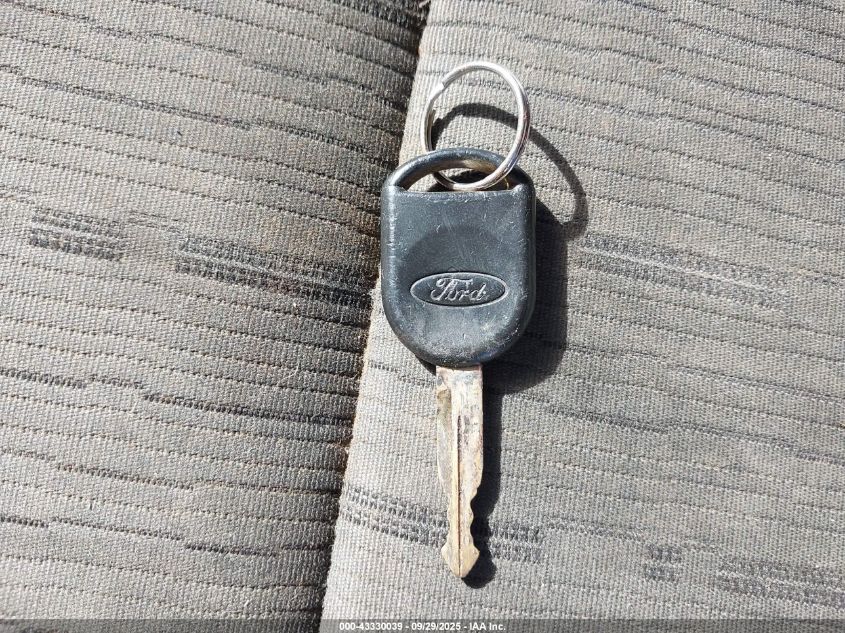 2008 Ford Focus Se/Ses VIN: 1FAHP33N48W163613 Lot: 43330039