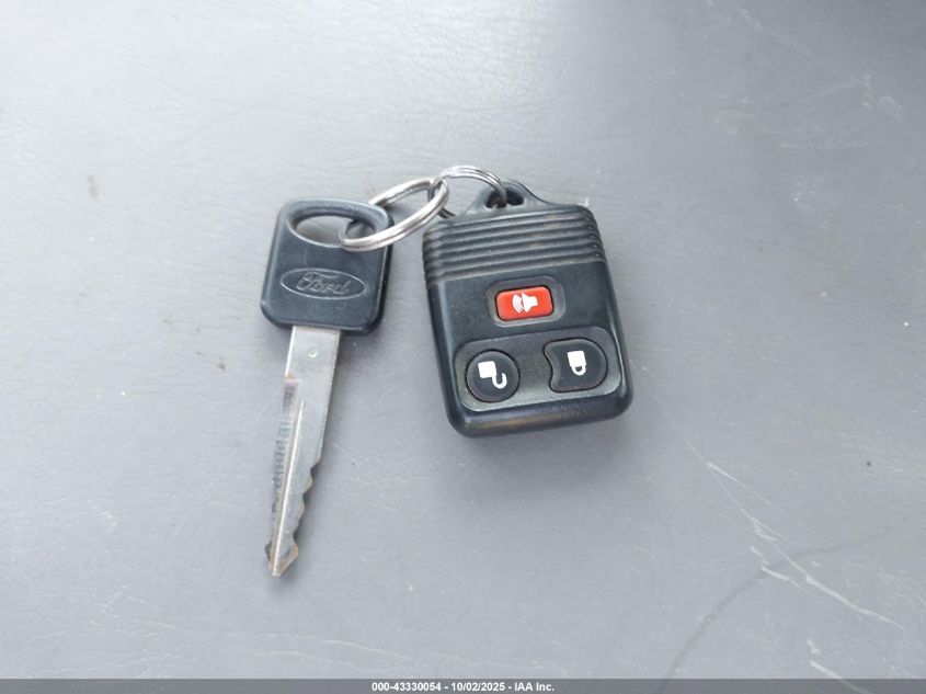 2000 Ford F-250 Lariat/Xl/Xlt VIN: 1FTNX21S8YED13969 Lot: 43330054