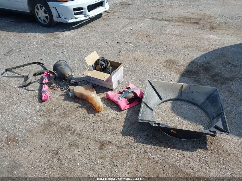 2000 Ford F-250 Lariat/Xl/Xlt VIN: 1FTNX21S8YED13969 Lot: 43330054