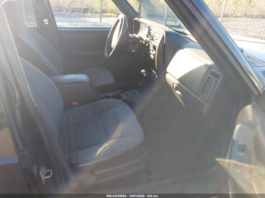 2000 Jeep Cherokee Sport VIN: 1J4FF48S1YL255685 Lot: 43330055