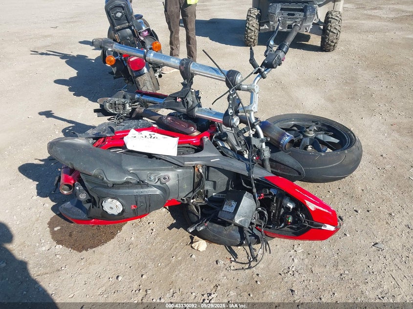 2013 DUCATI HYPERMOTARD HYPERSTRADA ZDM1YBTS1DB003901