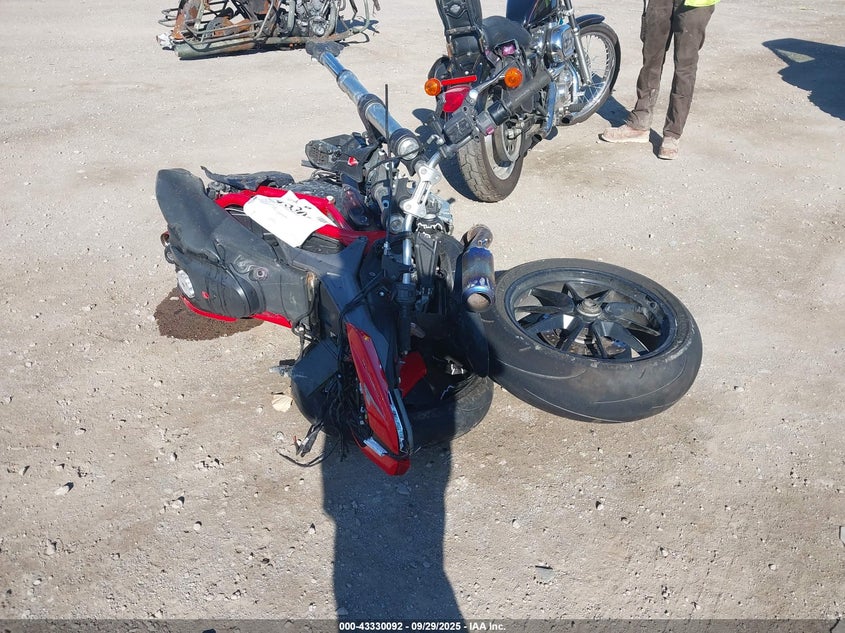 2013 DUCATI HYPERMOTARD HYPERSTRADA ZDM1YBTS1DB003901