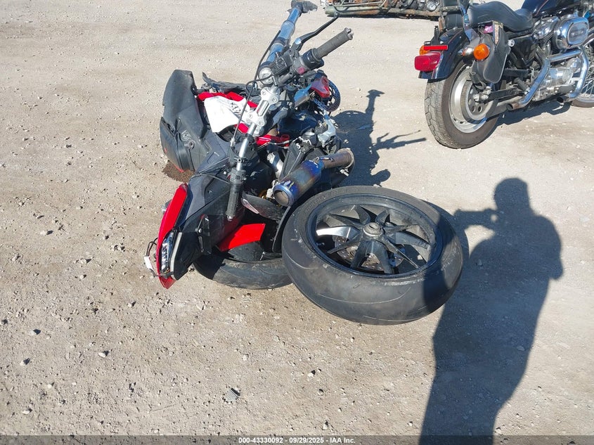 2013 DUCATI HYPERMOTARD HYPERSTRADA ZDM1YBTS1DB003901