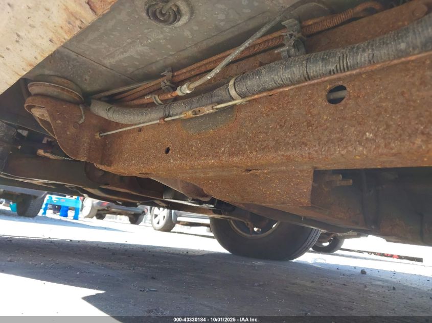 2000 Chevrolet Silverado 1500 Ls VIN: 2GCEC19T7Y1307861 Lot: 43330184