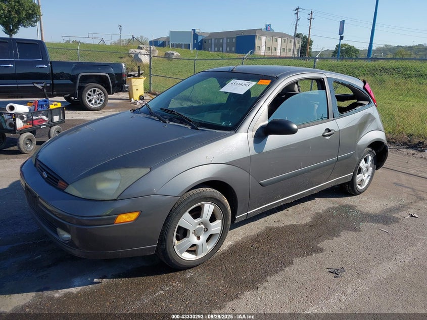 3FAFP313X3R114873 2003 FORD FOCUS photo no. 2