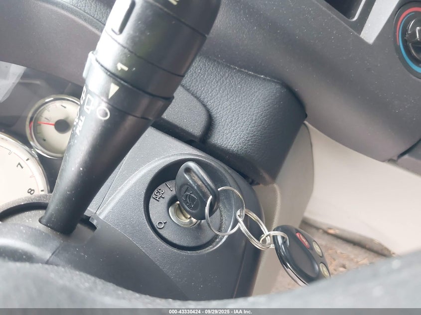 2005 Saturn Vue 4 Cyl VIN: 5GZCZ33DX5S862252 Lot: 43330424