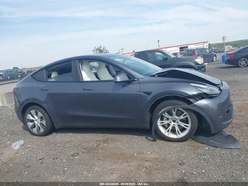 2021 Tesla Model Y Long Range Dual Motor All-Wheel Drive VIN: 5YJYGDEE1MF070303 Lot: 43330429