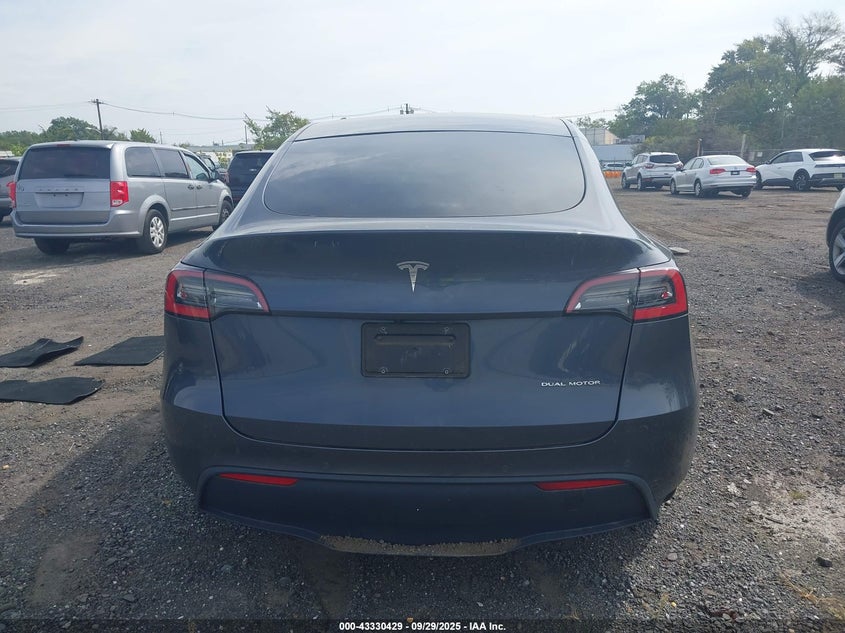 2021 Tesla Model Y Long Range Dual Motor All-Wheel Drive VIN: 5YJYGDEE1MF070303 Lot: 43330429