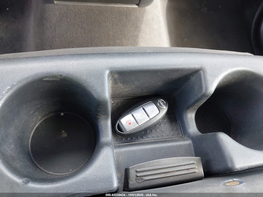 2017 NISSAN TITAN SV - 1N6AA1R72HN568088