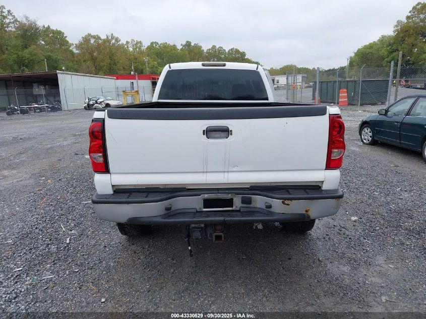 2005 Chevrolet Silverado 2500Hd Work Truck VIN: 1GCHK23235F918870 Lot: 43330529