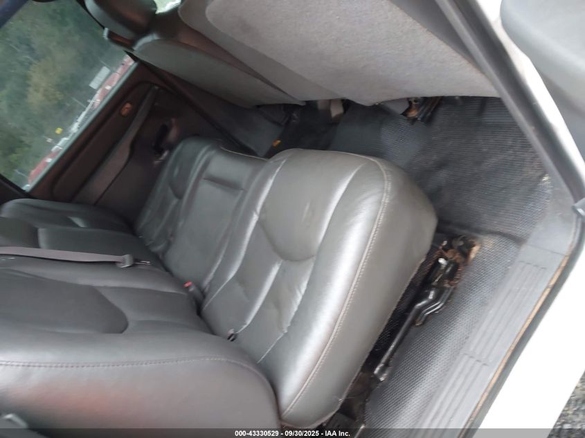 2005 Chevrolet Silverado 2500Hd Work Truck VIN: 1GCHK23235F918870 Lot: 43330529