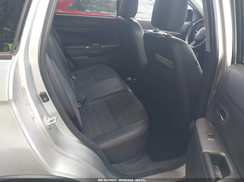 2018 MITSUBISHI OUTLANDER SPORT 2.4 SE - JA4AP3AW3JU015780