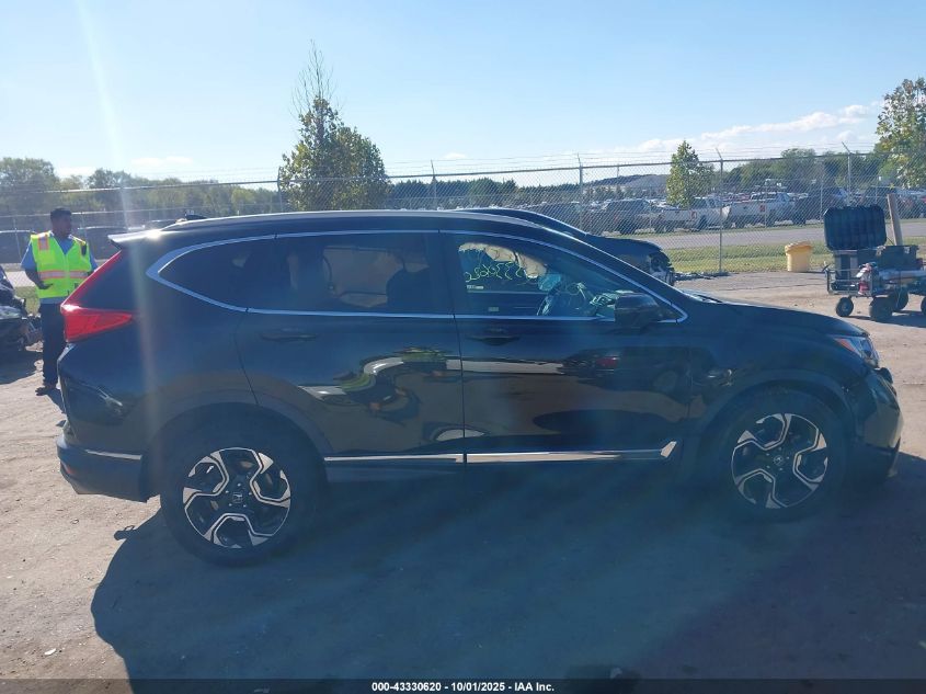 2018 Honda Cr-V Touring VIN: 7FARW2H90JE062588 Lot: 43330620