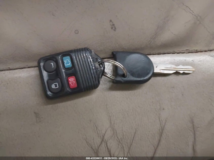 2007 Ford Focus S/Se/Ses VIN: 1FAHP34N97W354845 Lot: 43330631