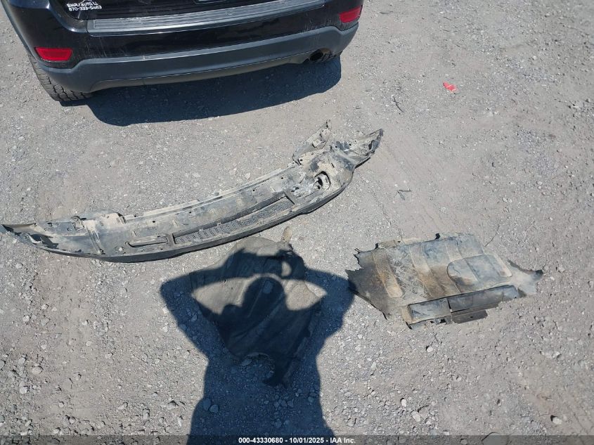 2015 Jeep Grand Cherokee Laredo VIN: 1C4RJFAG4FC602006 Lot: 43330680