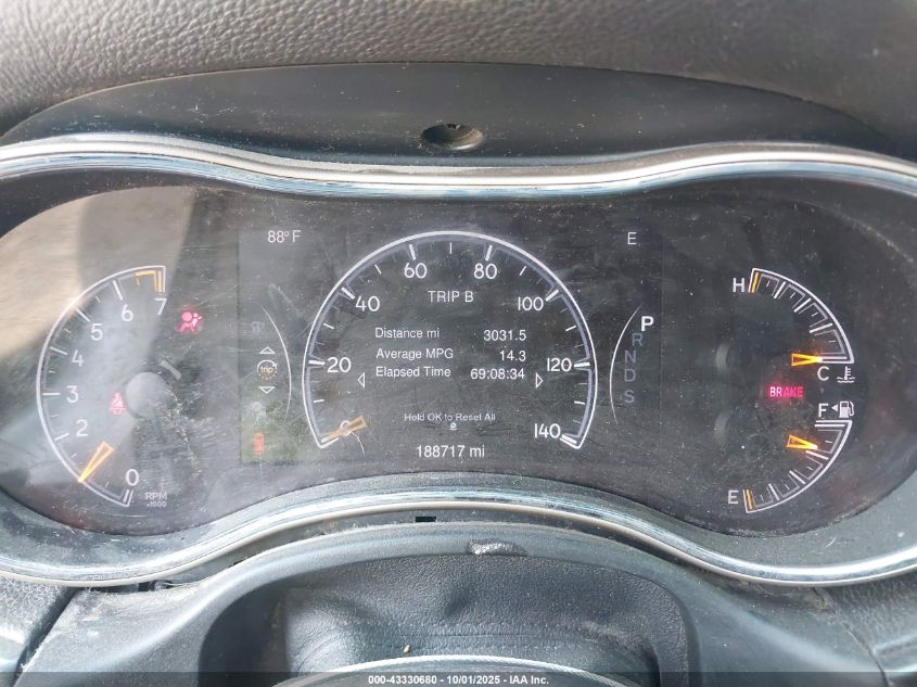 2015 Jeep Grand Cherokee Laredo VIN: 1C4RJFAG4FC602006 Lot: 43330680