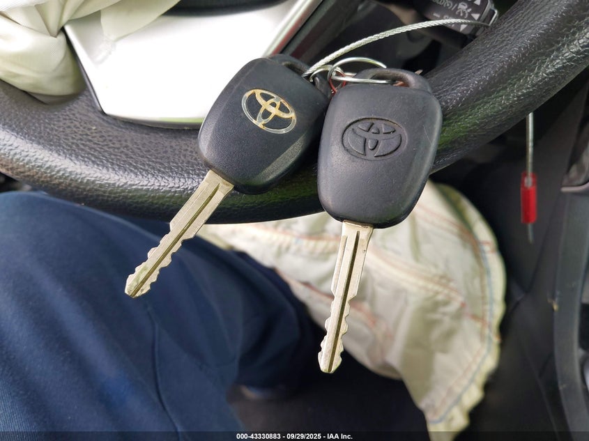 2017 TOYOTA COROLLA LE - 2T1BURHE4HC781978