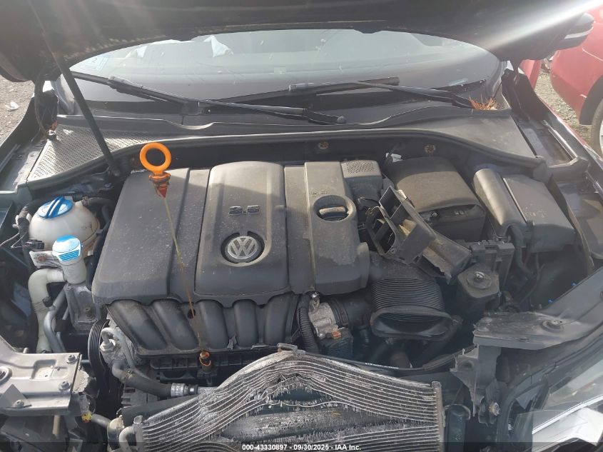 2013 Volkswagen Passat 2.5L Se VIN: 1VWBP7A3XDC130259 Lot: 43330897