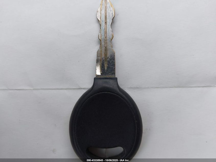 2002 Dodge Grand Caravan Sport VIN: 2B4GP44332R776943 Lot: 43330945