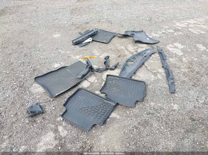 2020 TOYOTA CAMRY SE - 4T1G11AK7LU954836