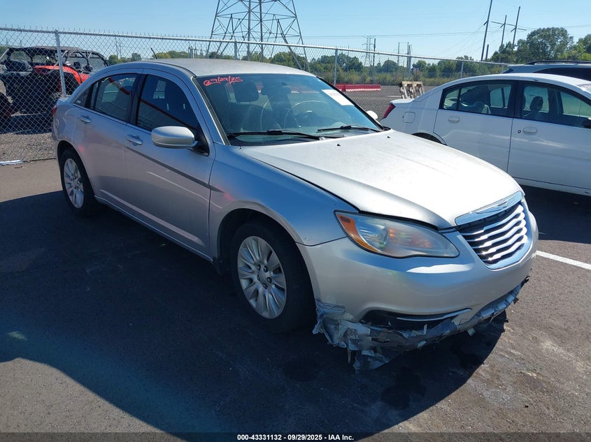 Vin: , lot: 43825841, chrysler 200 lx 2012 img_1