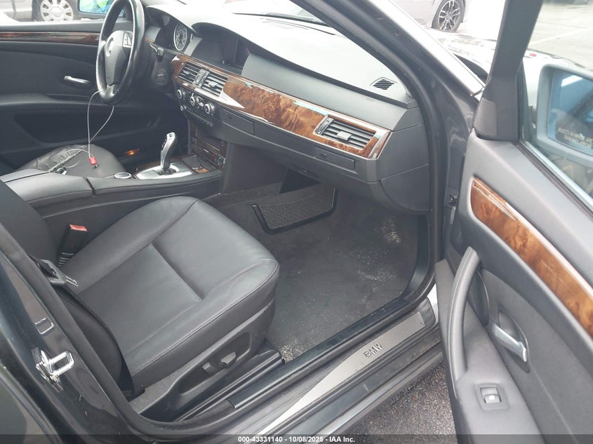 WBANV13538CZ52356 2008 BMW 5ER photo no. 5