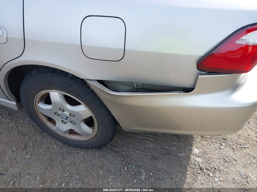 1HGCG1656WA039424 1998 HONDA ACCORD photo no. 6