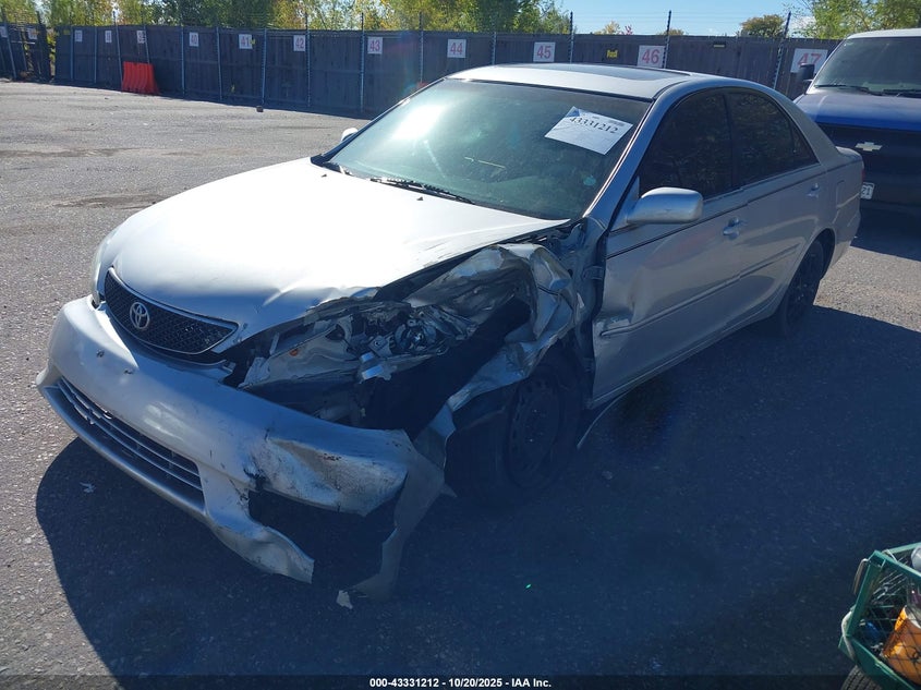 4T1BE32K15U536932 2005 TOYOTA CAMRY photo no. 2