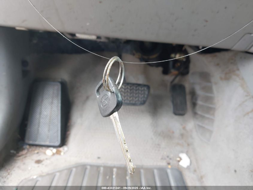 2004 Toyota Camry Le VIN: 4T1BE32K04U917251 Lot: 43331241