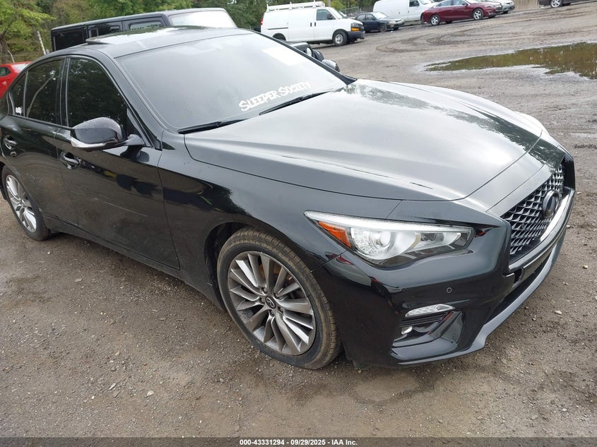 INFINITI Q50 LUXE AWD