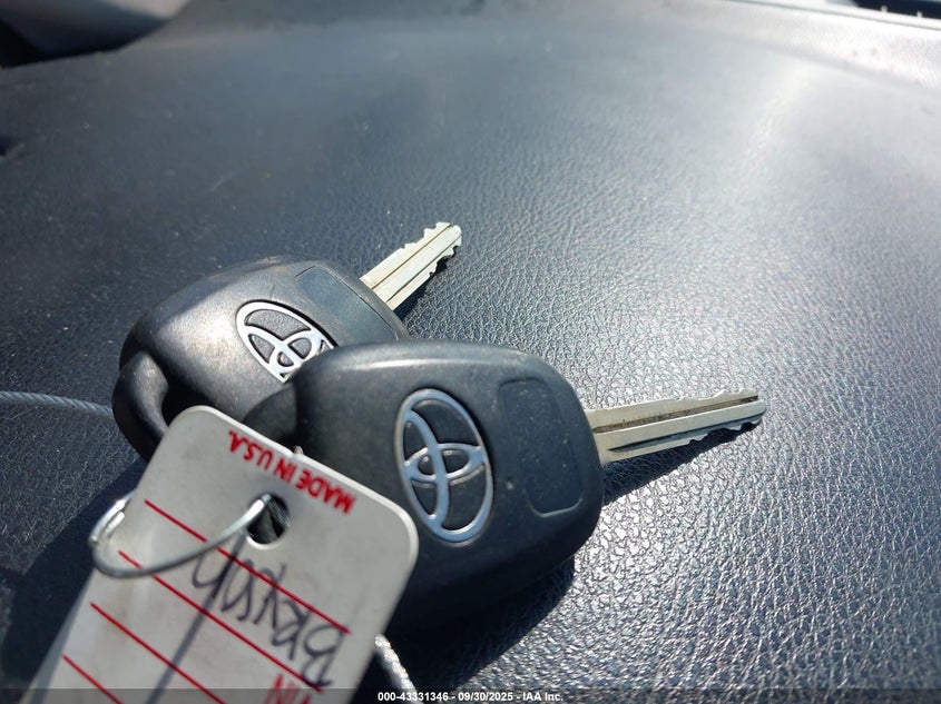 2014 TOYOTA COROLLA LE 2T1BURHE7EC027890