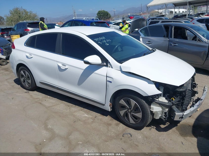 2017 HYUNDAI IONIQ HYBRID SEL - KMHC75LC5HU024046