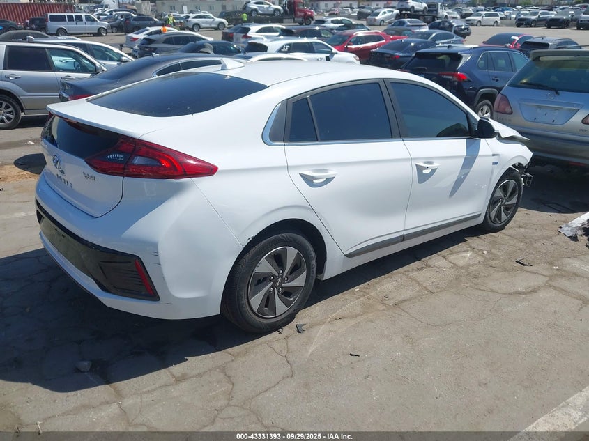 2017 HYUNDAI IONIQ HYBRID SEL - KMHC75LC5HU024046