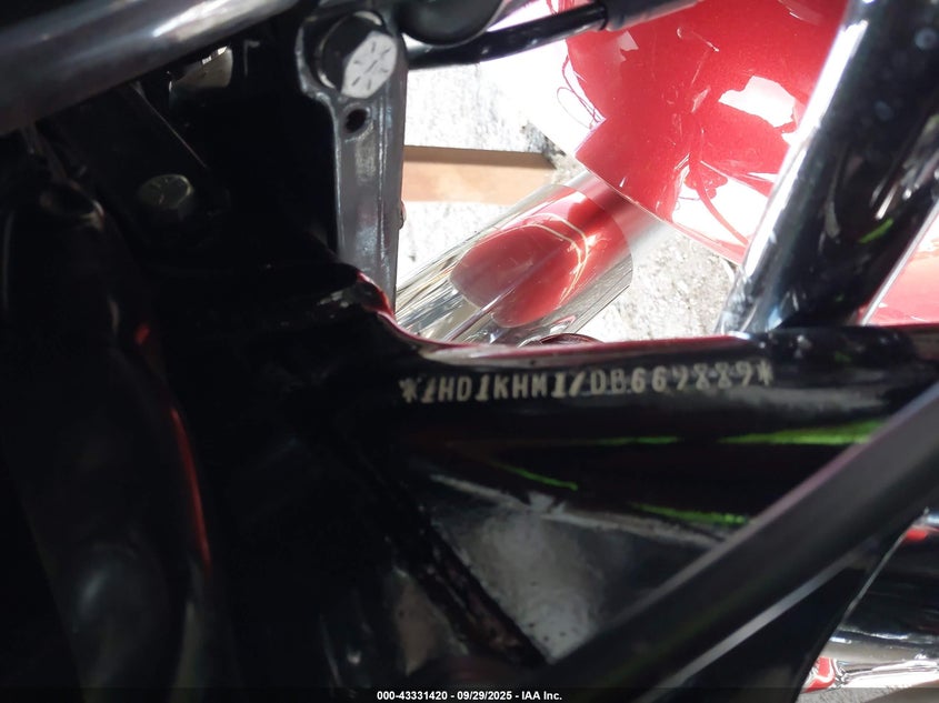 2013 Harley-Davidson Fltrx Road Glide Custom VIN: 1HD1KHM17DB669889 Lot: 43331420