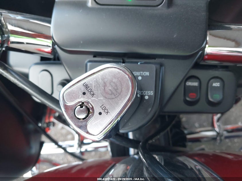 2013 Harley-Davidson Fltrx Road Glide Custom VIN: 1HD1KHM17DB669889 Lot: 43331420