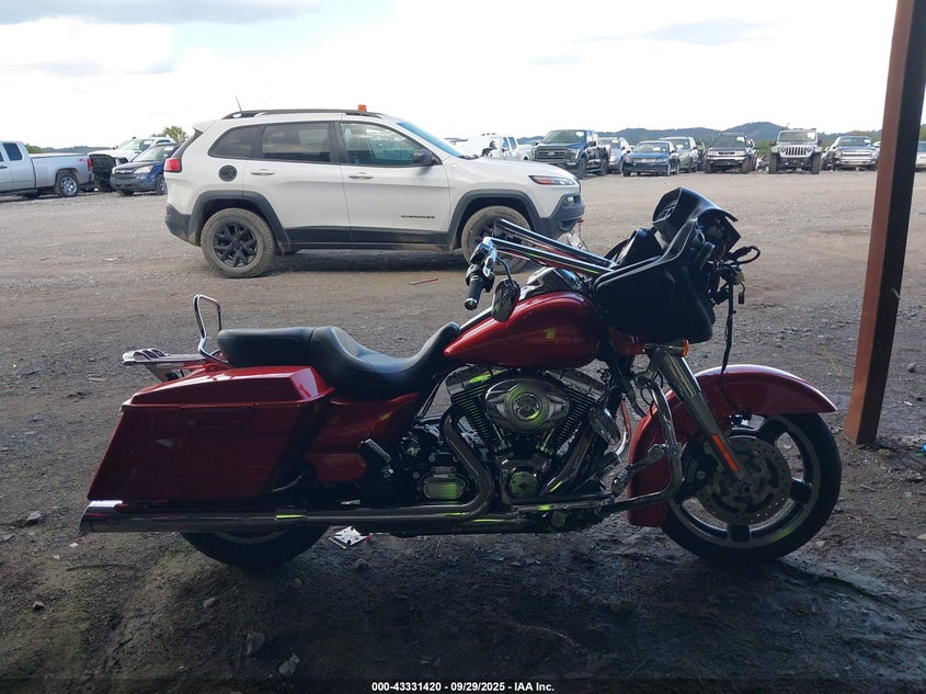 2013 Harley-Davidson Fltrx Road Glide Custom VIN: 1HD1KHM17DB669889 Lot: 43331420